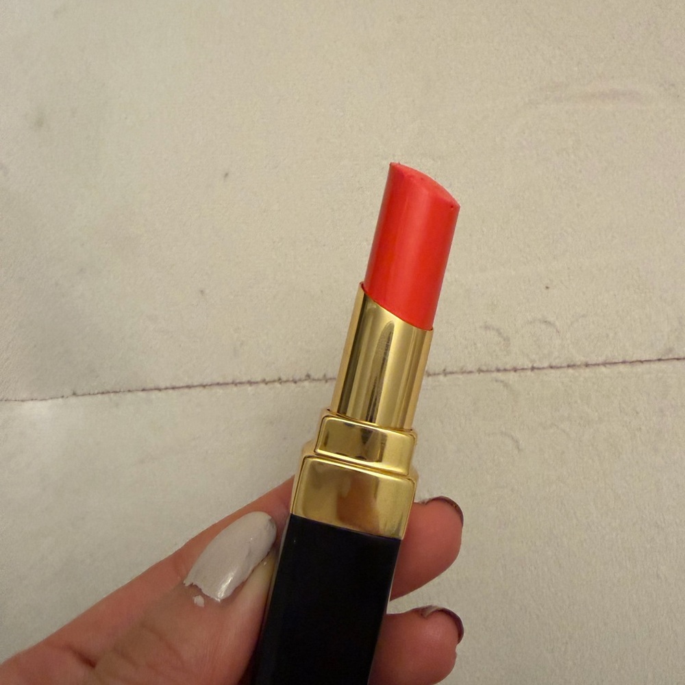 Chanel Rouge Coco Flash - 60 Beat (Coral Orange) Lipstick